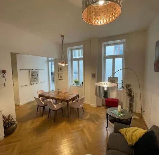Townhouse Sternwarte Апартаменты *