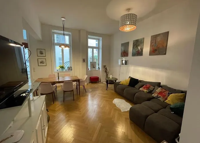 Townhouse Sternwarte Апартаменты *
